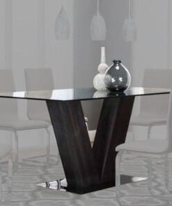 Axel Dining Table